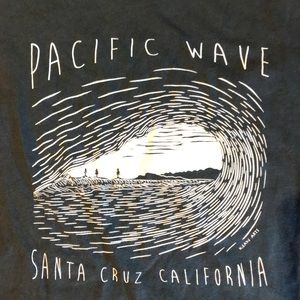 Santa Cruz T-Shirt NWOT
